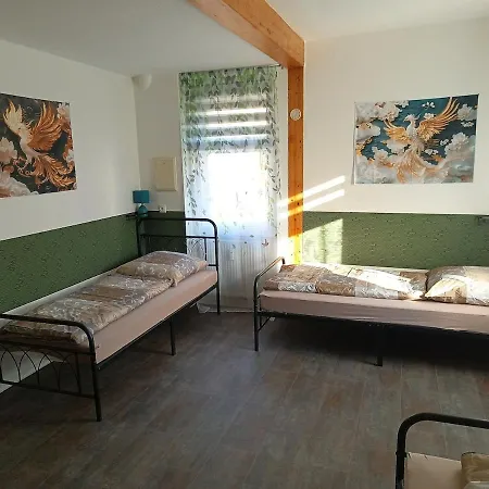 PHÖNIX-1 bis 8 Personen, Terrasse, Garten, 1A Lage! Apartment