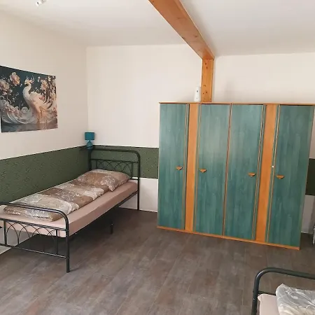 Apartment PHÖNIX-1 bis 8 Personen, Terrasse, Garten, 1A Lage! Hofgeismar